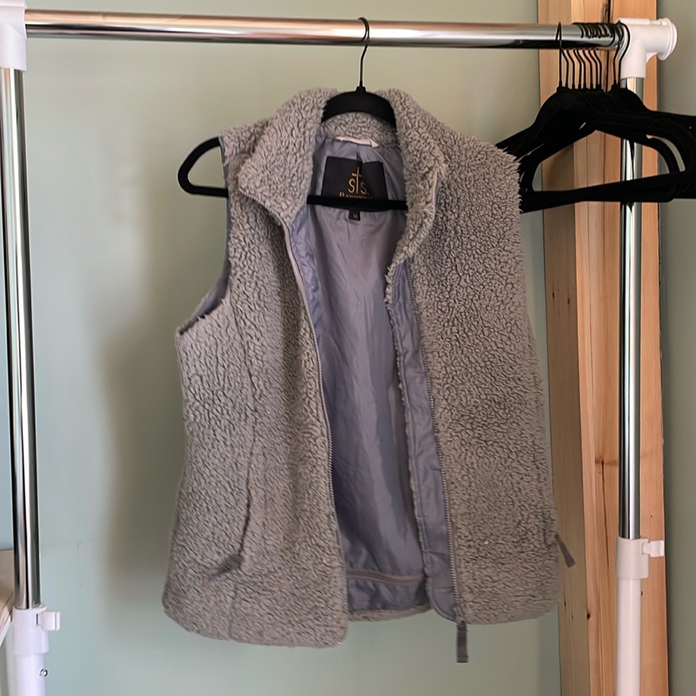 STS vest